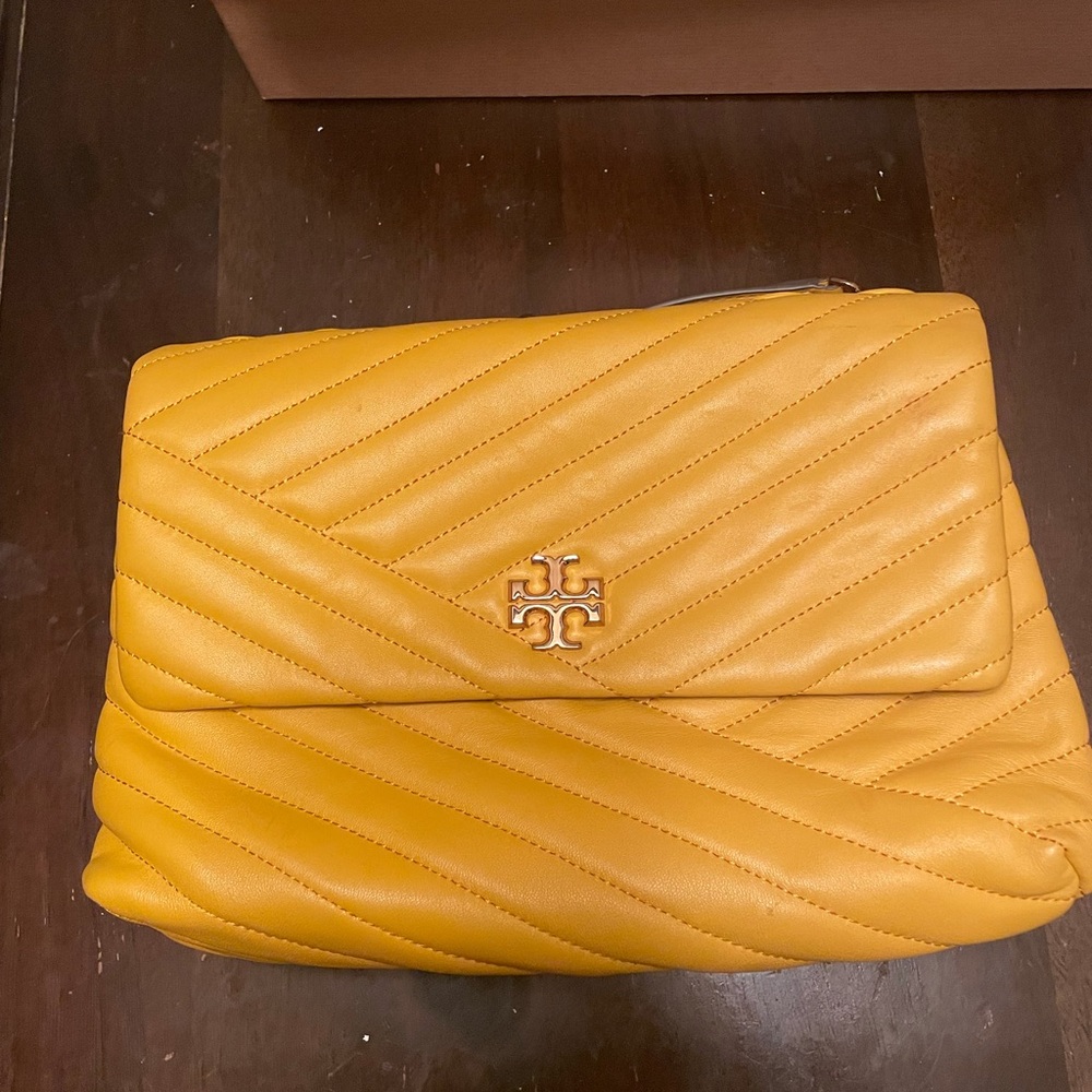 Tory Burch Chevron bag